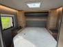 Een Queensbed Camper huren? Bekijk het bij Alpine Campers!