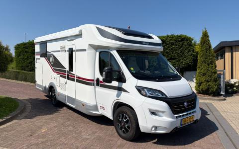 Een Camper huren? Bekijk deze Verhuur Camper Elnagh Baron 573