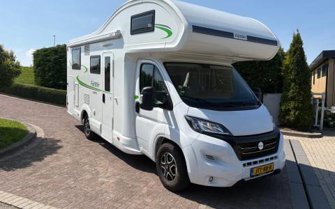 Verhuur Camper Forster A699 EB
