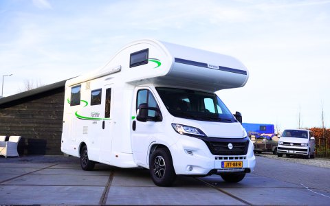 Verhuur Camper Forster A699 EB
